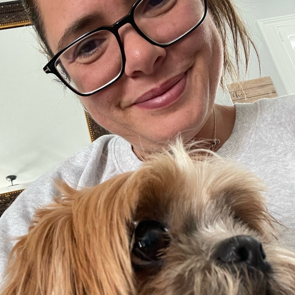 Meet your Posher, Sarina